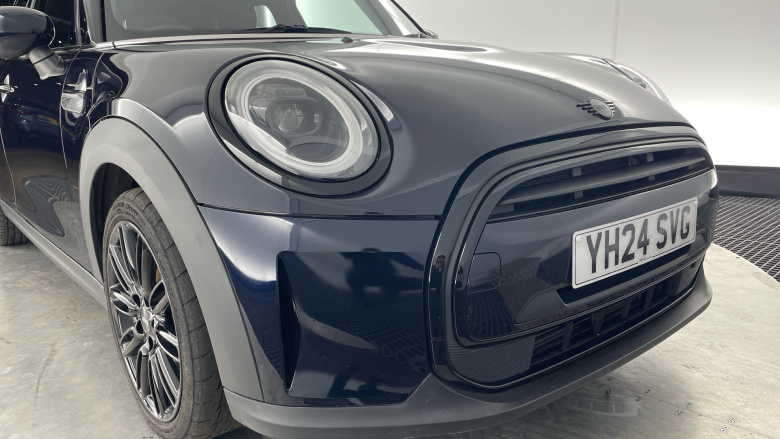 MINI Cooper 1.5 C Exclusive 5dr Auto Petrol Hatchback